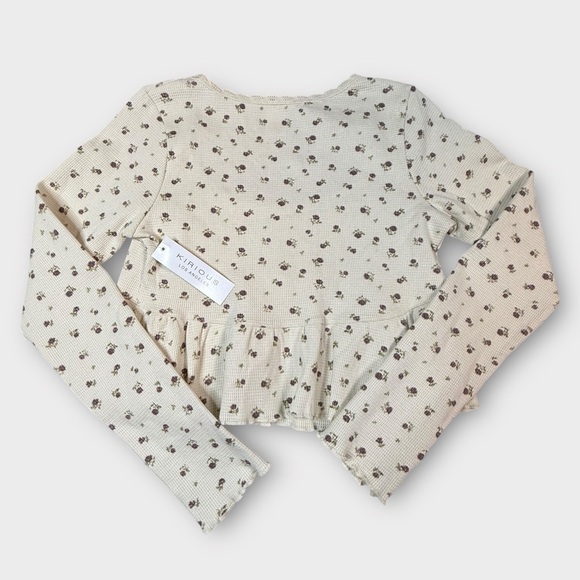 Kirious NEW Cream Crop Top with Chic Design - Picture 2 of 7